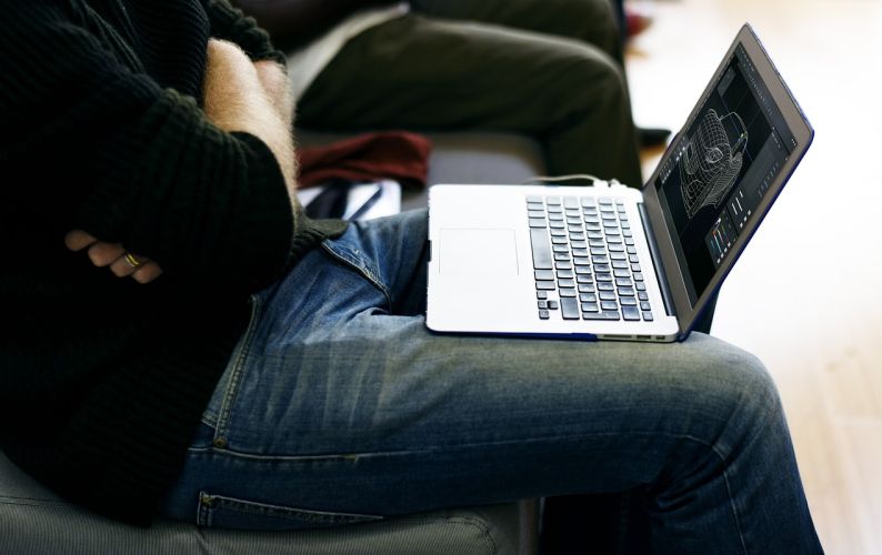 零部件生产管理软件选型指南：实战案例分析与管理经验分享
